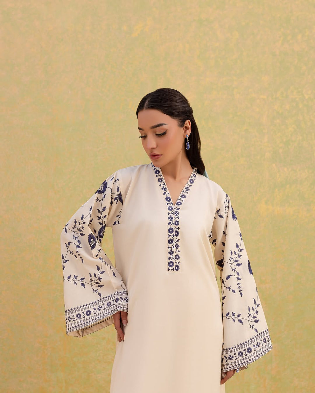 Nawya Embroidered Lawn 3-pc