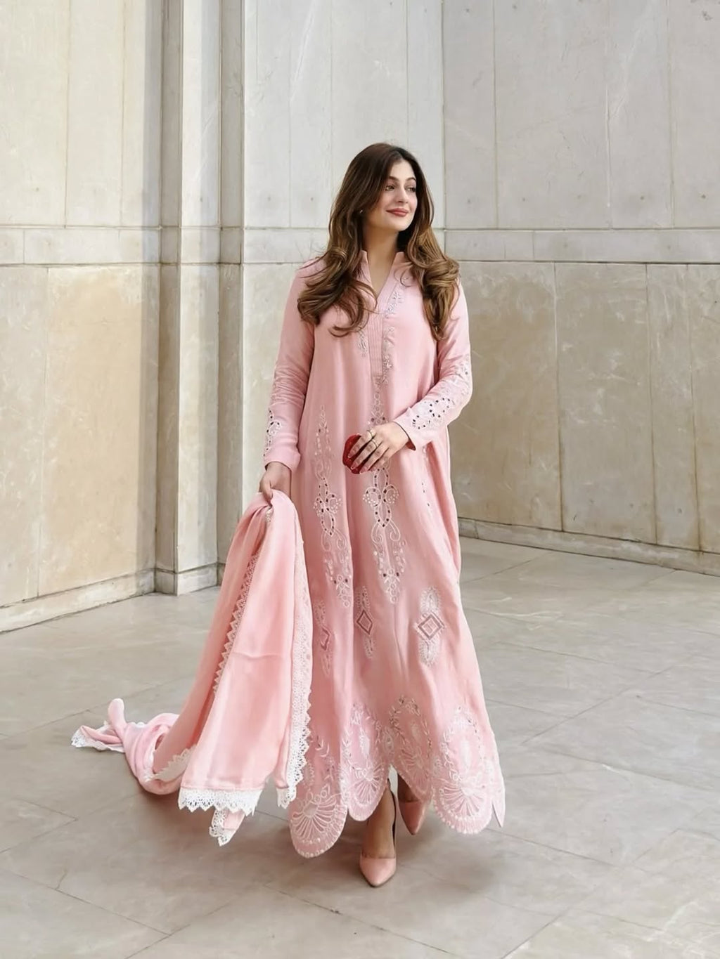 Vaneeza Embroidered 3pc