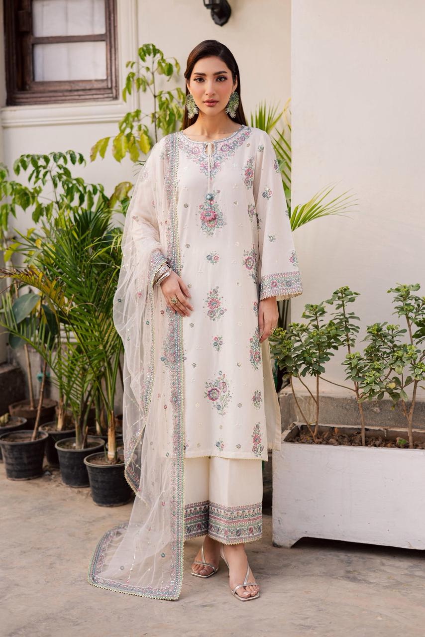 Neelofar Embroidered 3pc