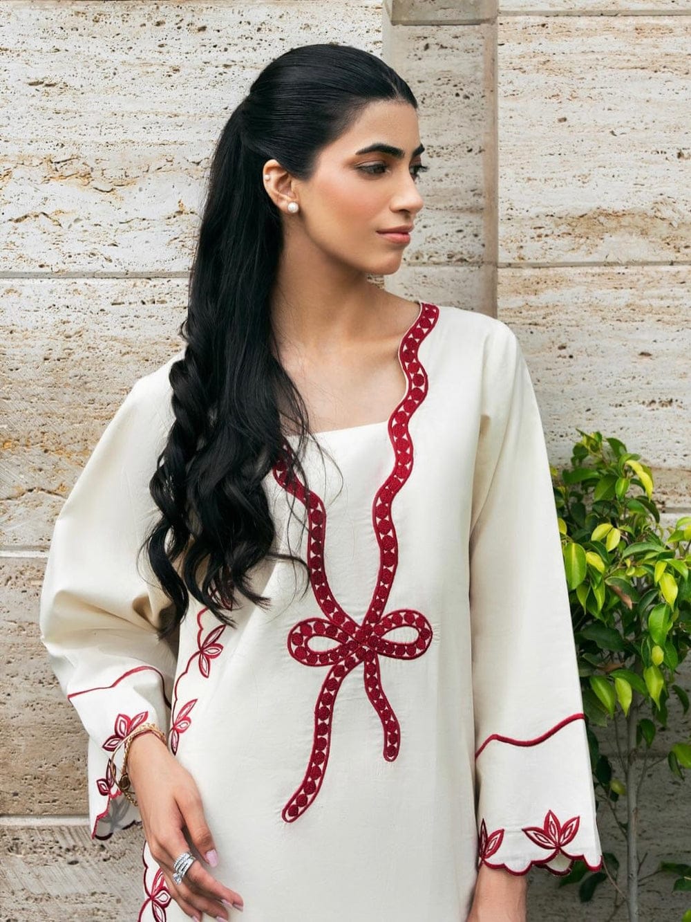 Bow Embroidered 3pc