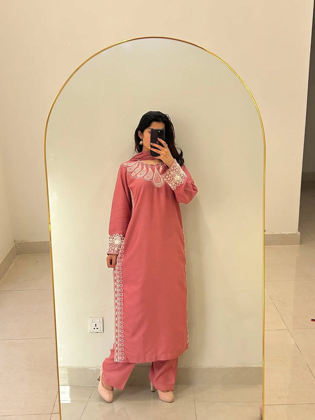 Mina Embroidered 2pc